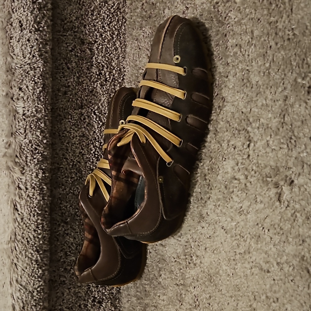 Men's Shoe
